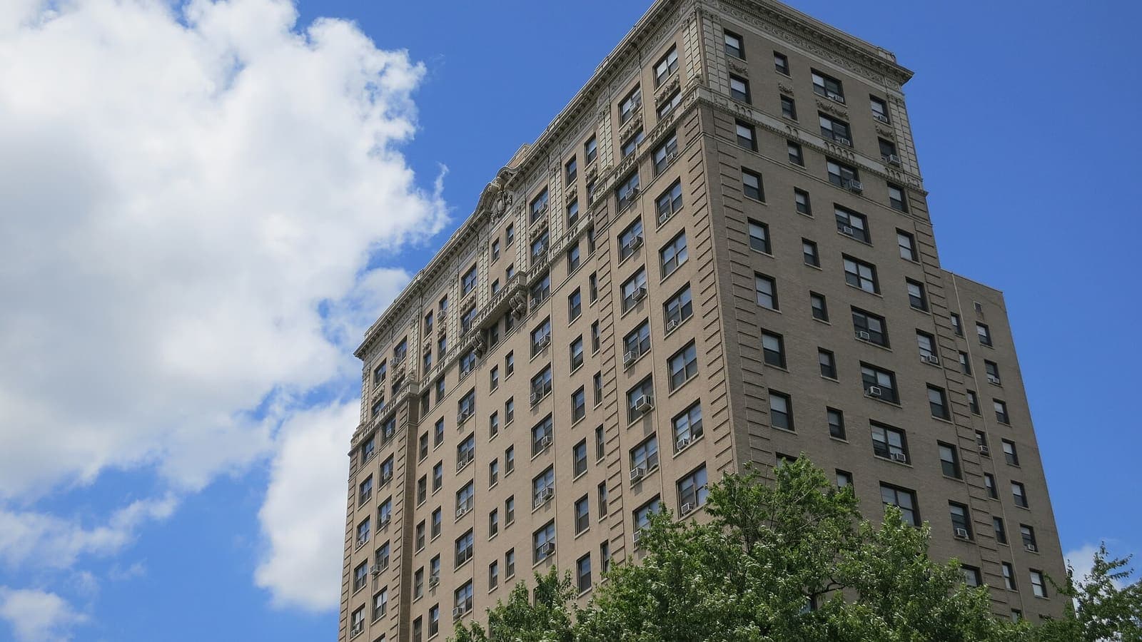 The Hawthorne Apartments tower in St. Louis, Missouri