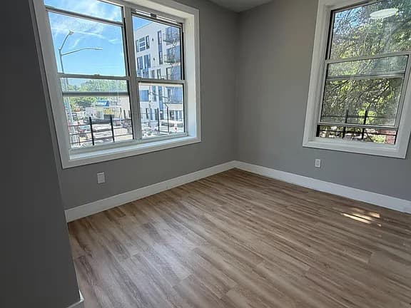 3BR apartment in Concourse