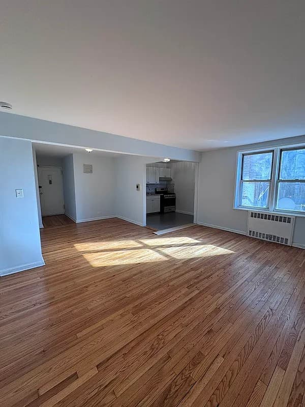 3BR apartment in Far Rockaway