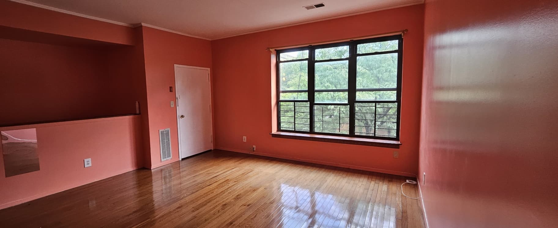 2BR apartment in Tremont