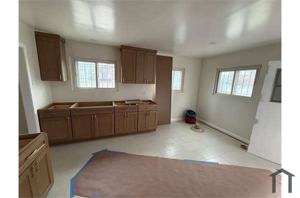 816 W Colden Ave