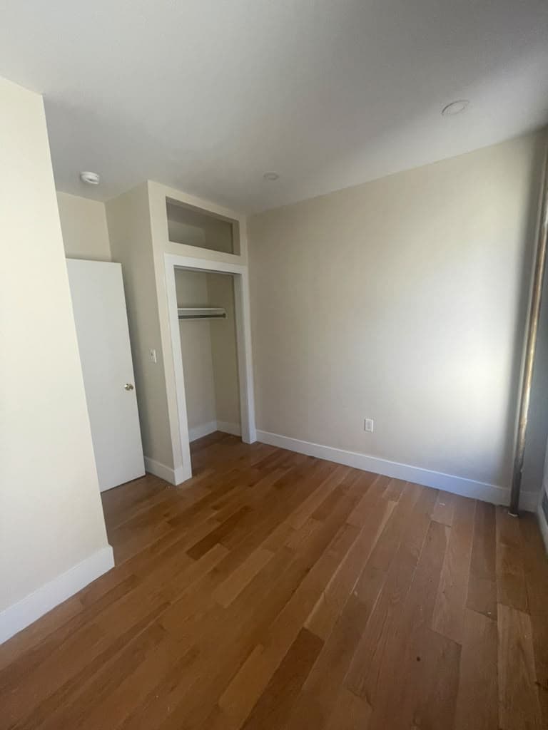 4 Bedrooms apartment in Bronx