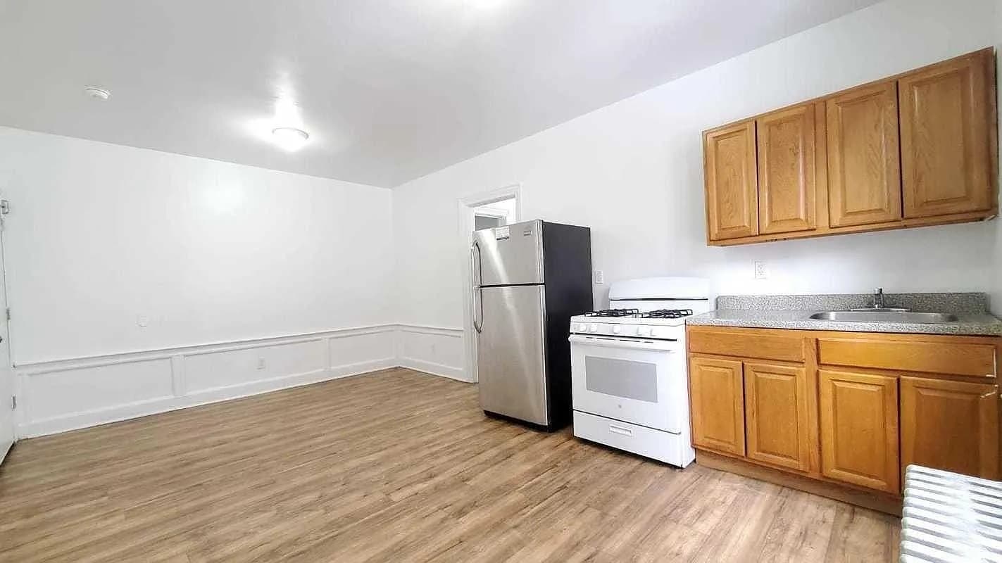 3BR apartment near Lincoln Hospital