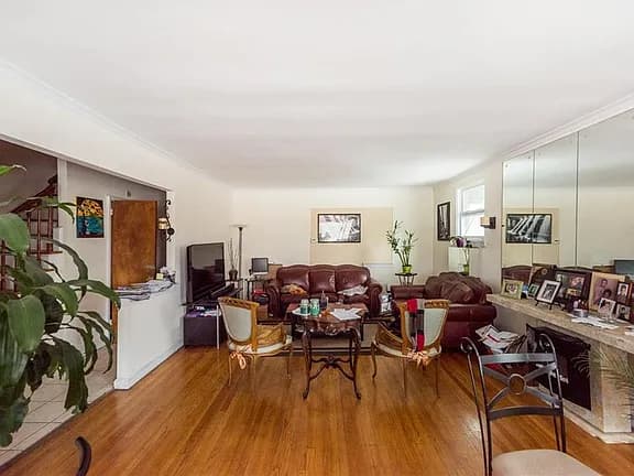 3BR apartment in Norwood