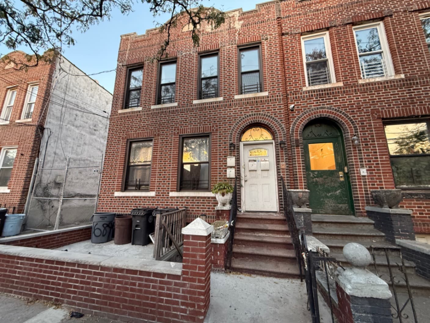 689 Pennsylvania Ave - Image 1