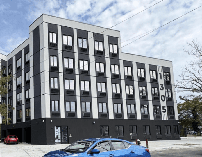 1305 Rockaway Pkwy, Brooklyn, NY 11236, USA