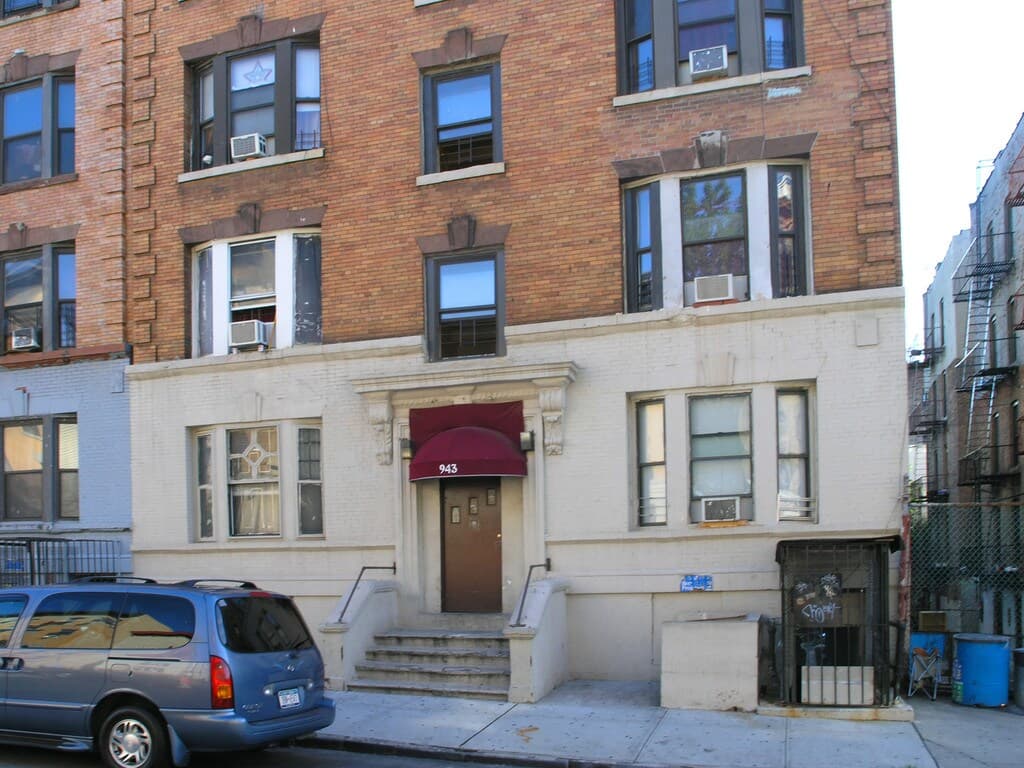 3BR apartment in Tremont