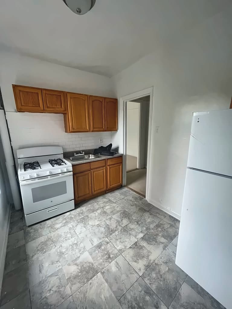 2BR apartment in Norwood