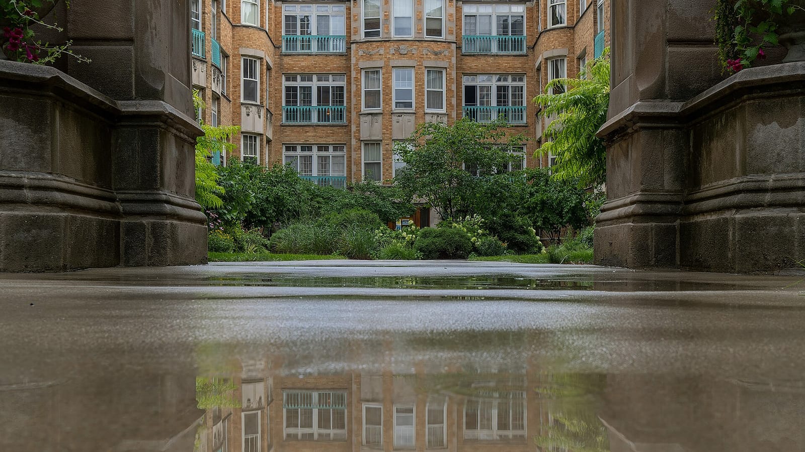 Apartment courtyard with exterior steps