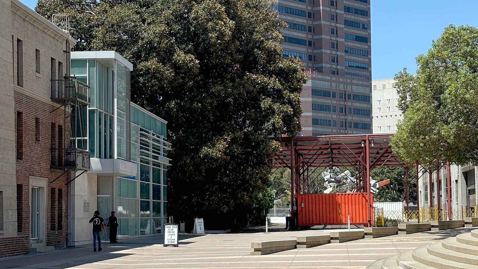 Courtyard and glass facade of a federal building
