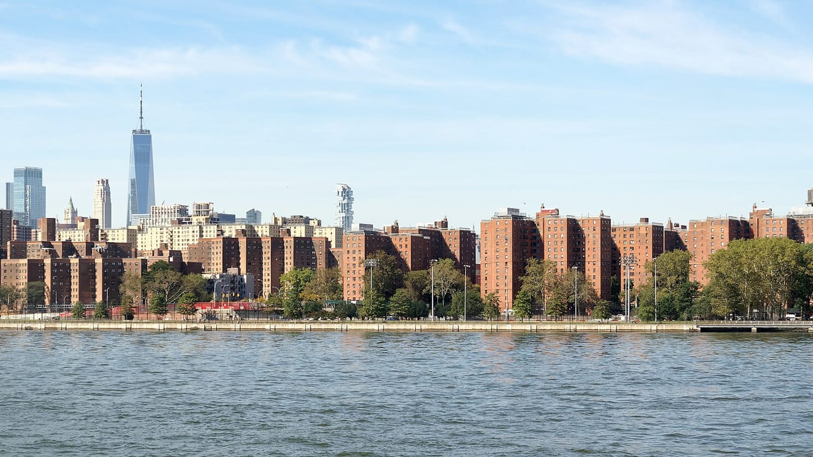 Torres residenciales junto al East River