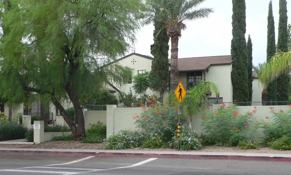 Street facade of the El Encanto apartments in Tucson
