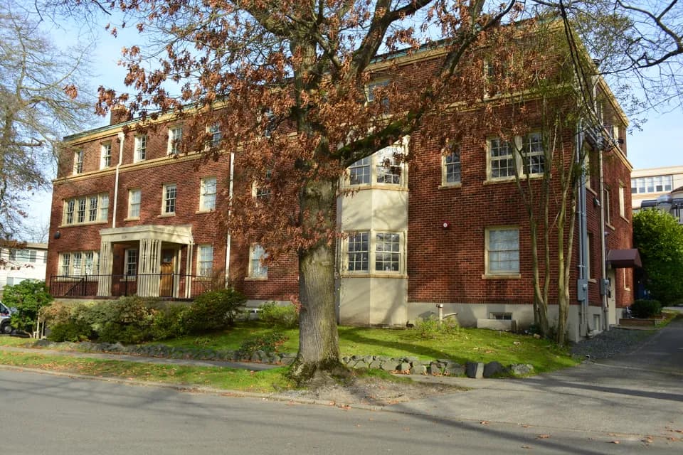 Historic Frances Skinner Edris Nurses Home building in Seattle