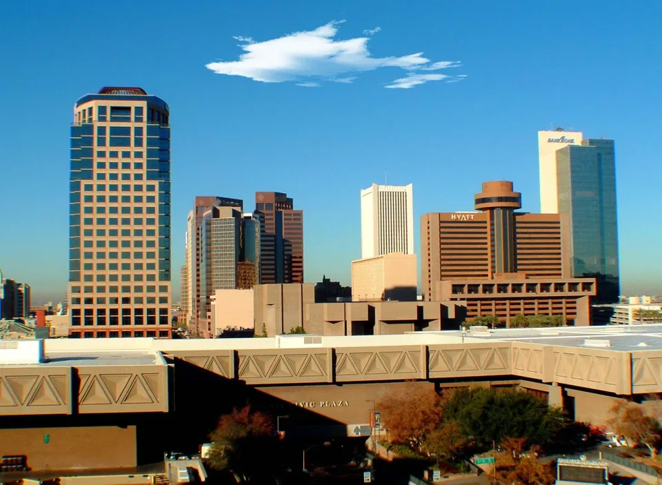 Archival Phoenix skyline looking west in 2004