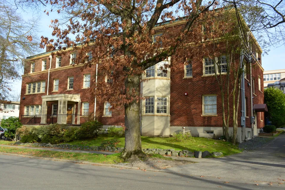 Historic Frances Skinner Edris Nurses Home building in Seattle