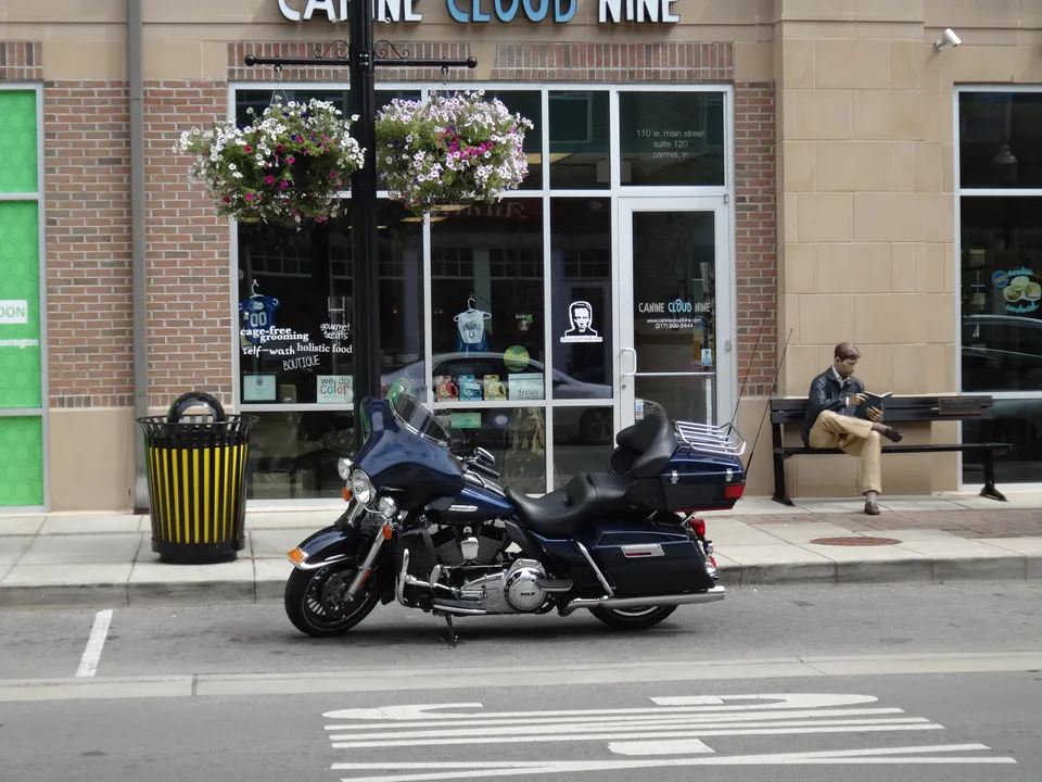 Downtown Carmel storefront and streetscape